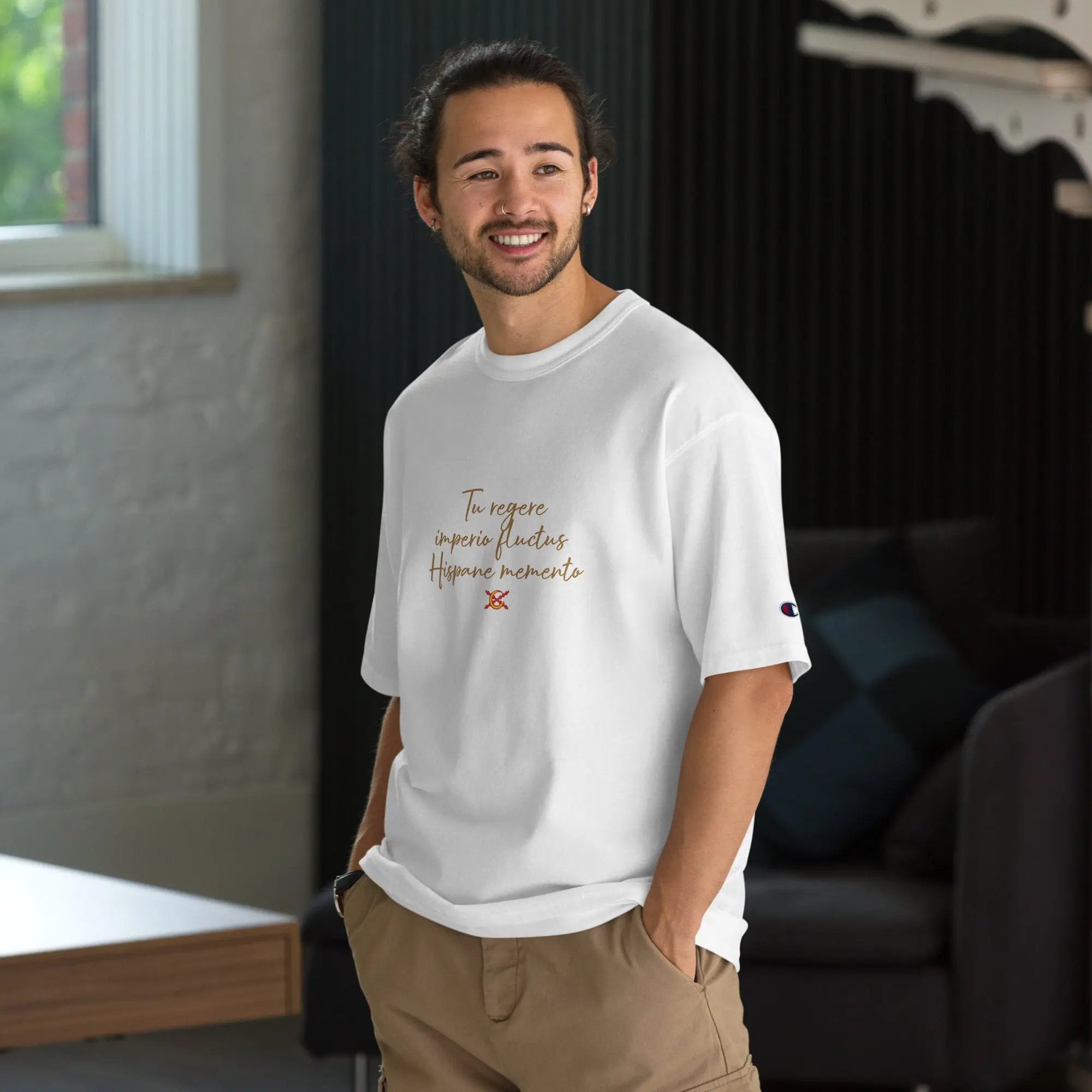 Comprar Camiseta Champion hombre "Tu regere imperio fluctus Hispane Memento" La Flamenca de Borgoña Bandera España