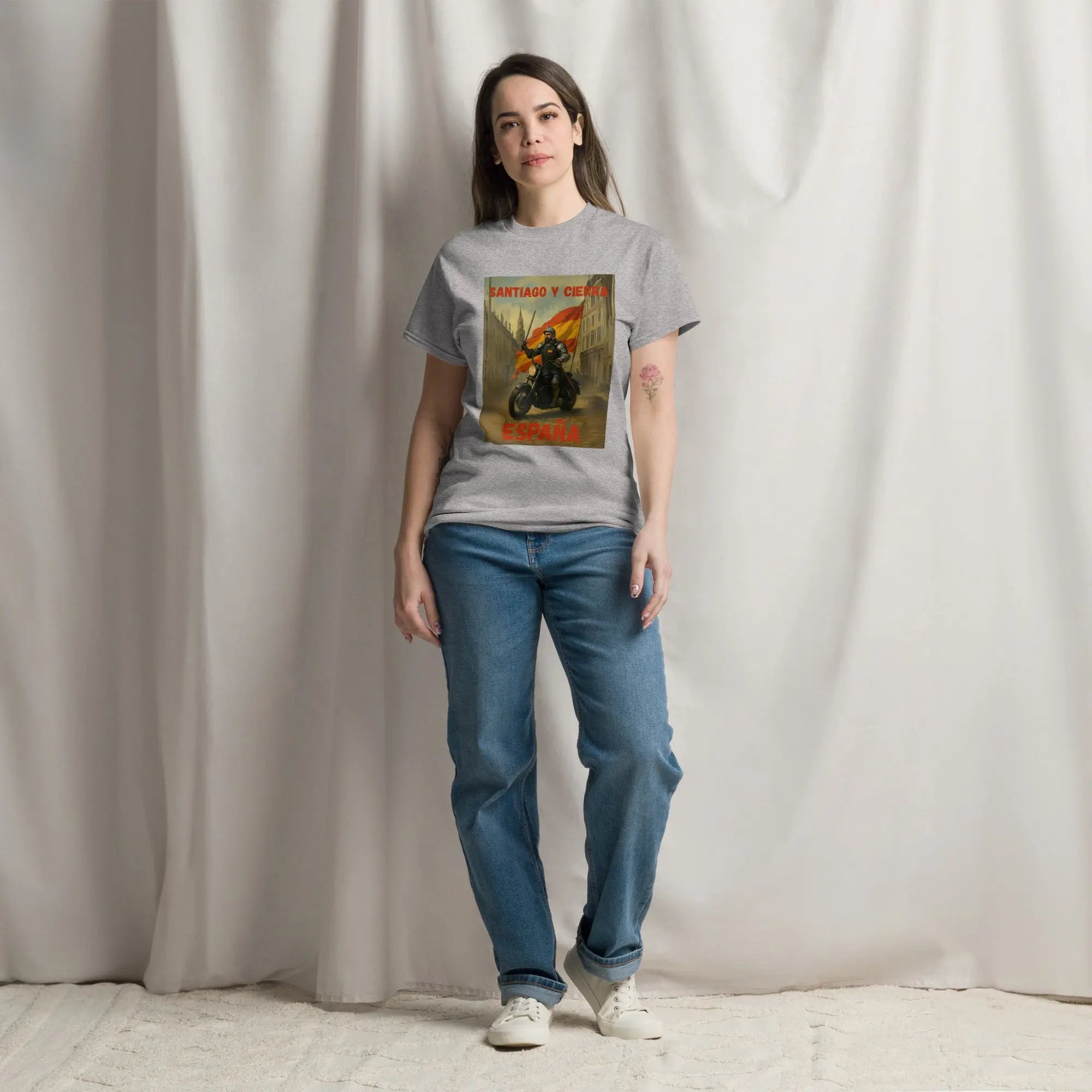 Comprar Camiseta "Santiago y cierra España" Bandera España La Flamenca de Borgoña Patricia Muñoz VOX
