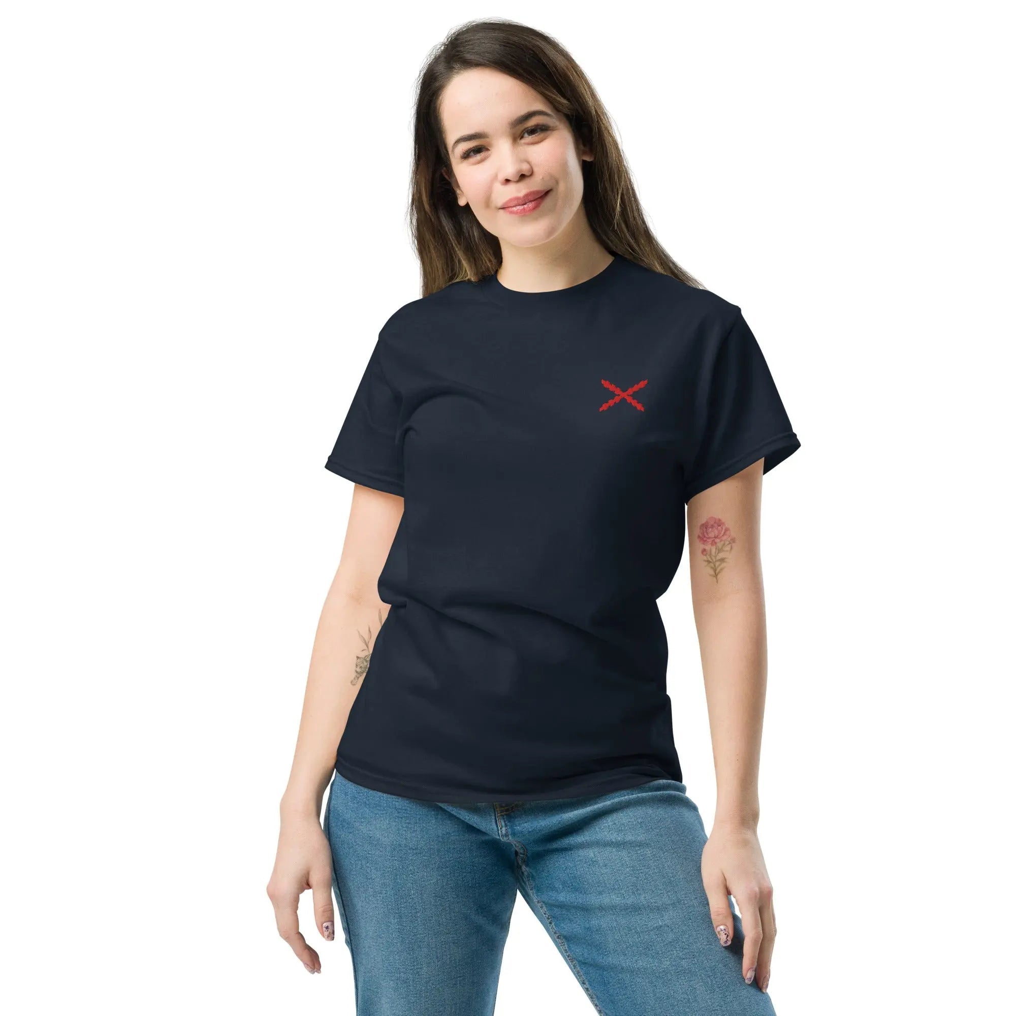 Comprar Camiseta clásica unisex bordado Cruz de Borgoña La Flamenca de Borgoña, Bandera de España, Cruz de Borgoña, Patricia Muñoz, VOX
