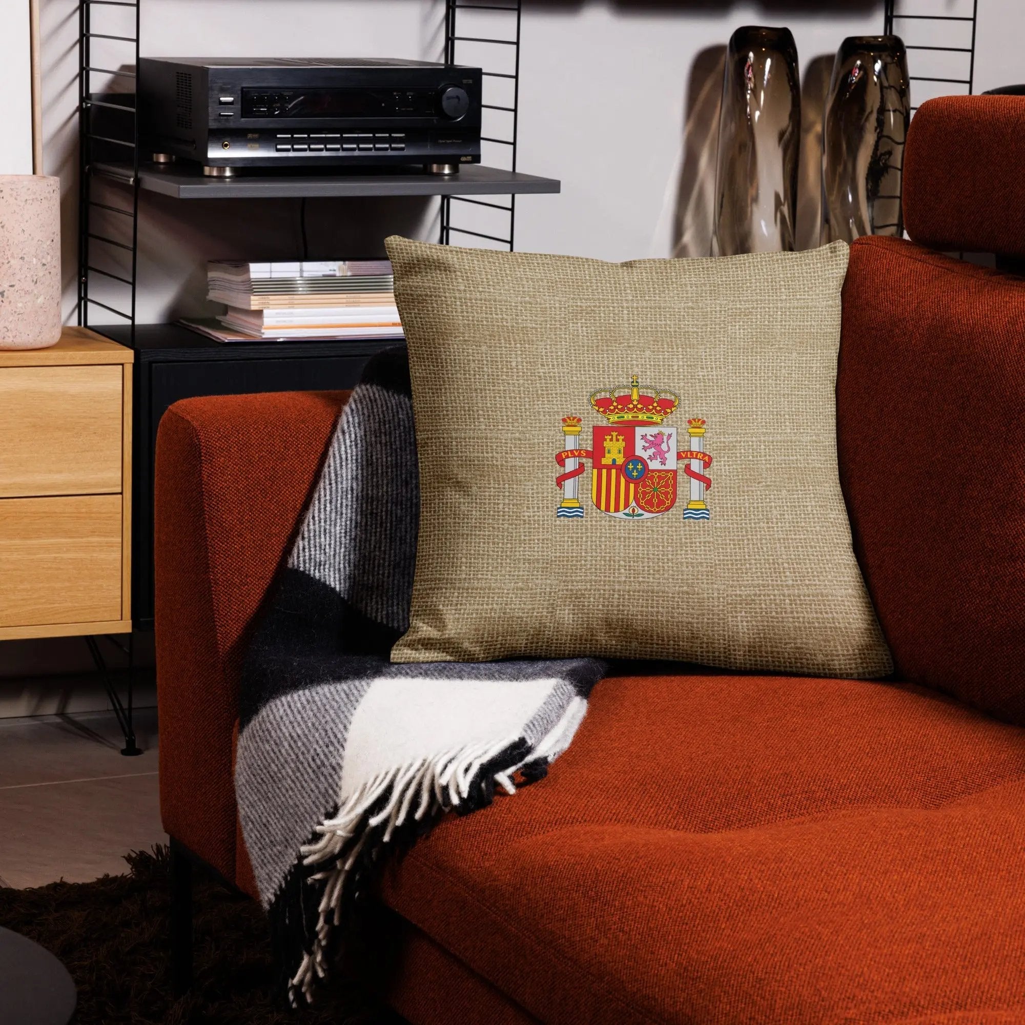 Comprar Funda de cojín premium Saco y Escudo La Flamenca de Borgoña Bandera España