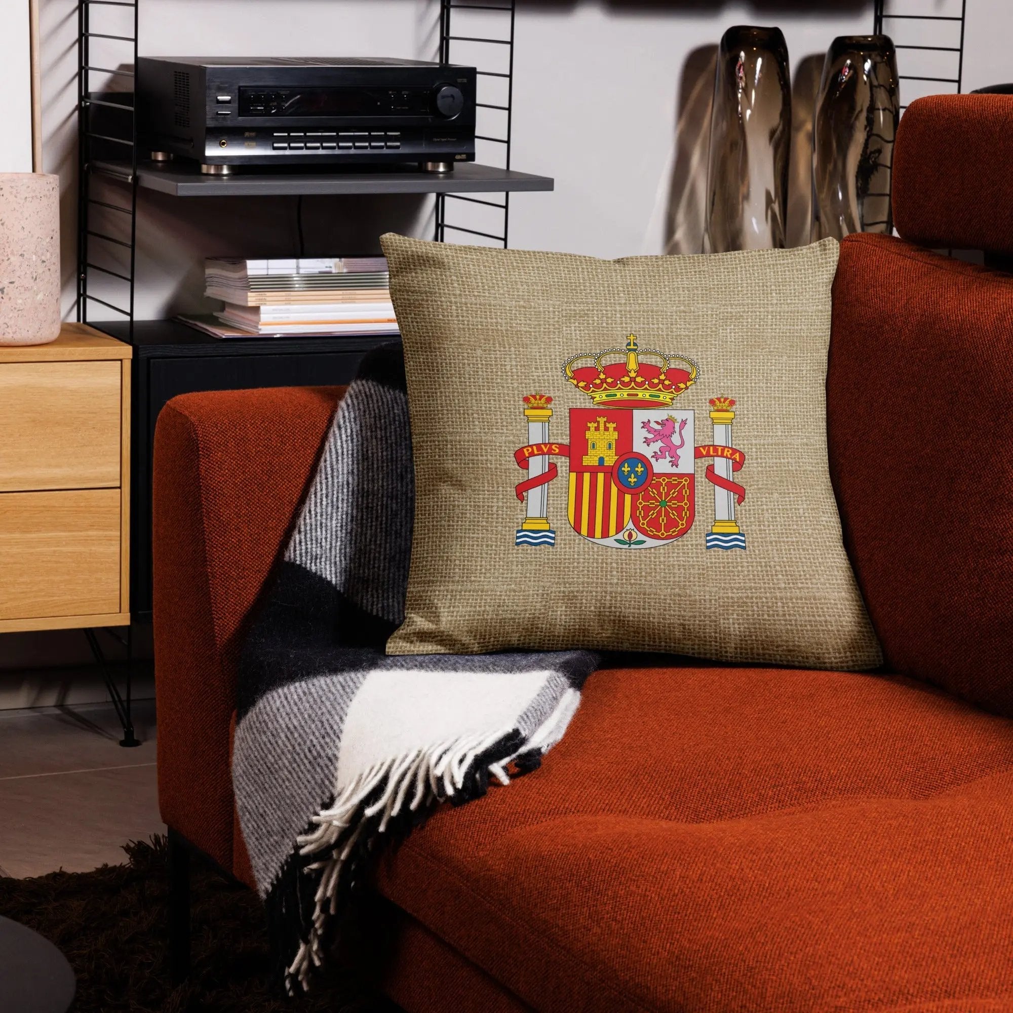 Comprar Funda de cojín premium Saco y Escudo grande La Flamenca de Borgoña Bandera España