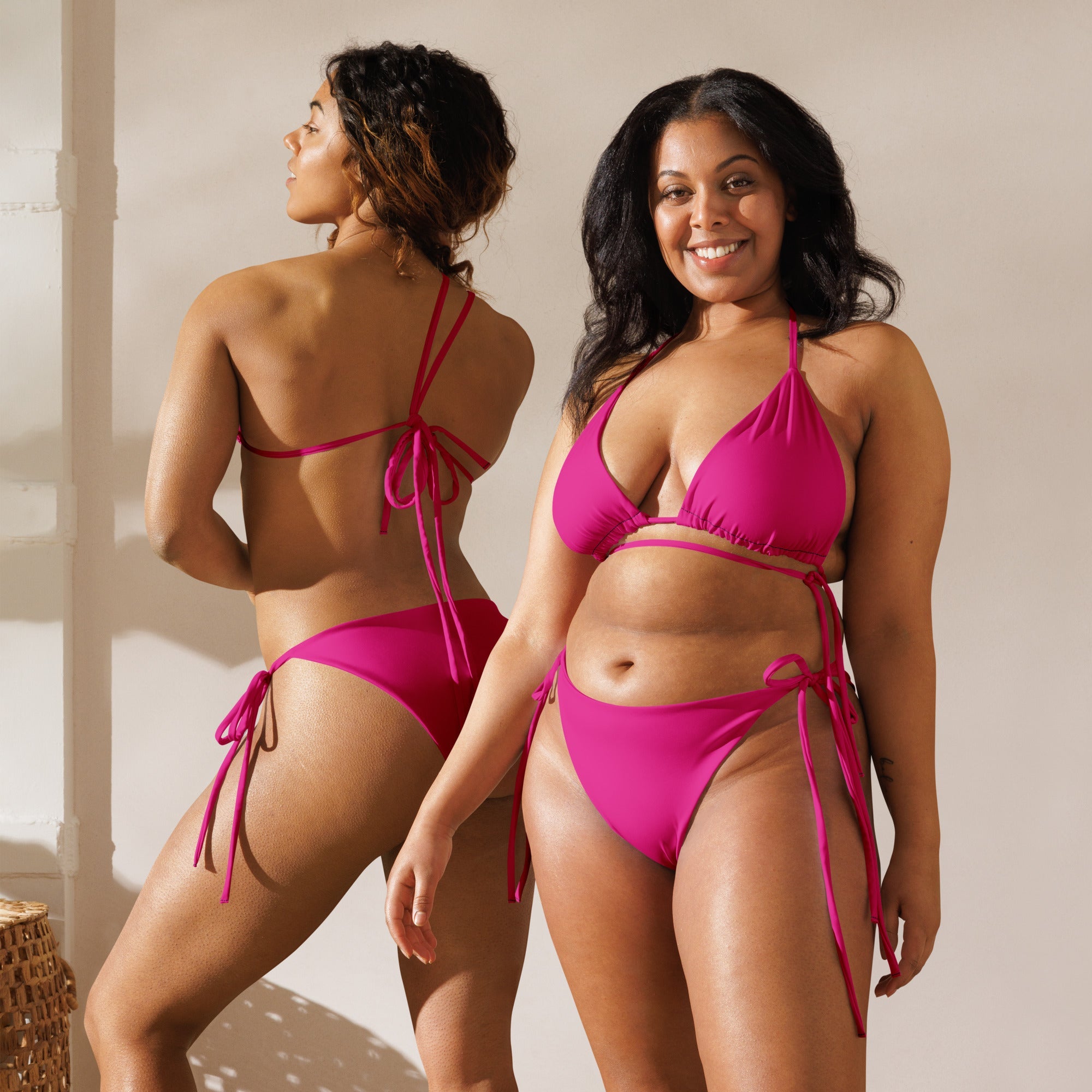 Comprar Bikini de triángulo Fucsia rosa capote Bandera España La Flamenca de Borgoña Patricia Muñoz VOX